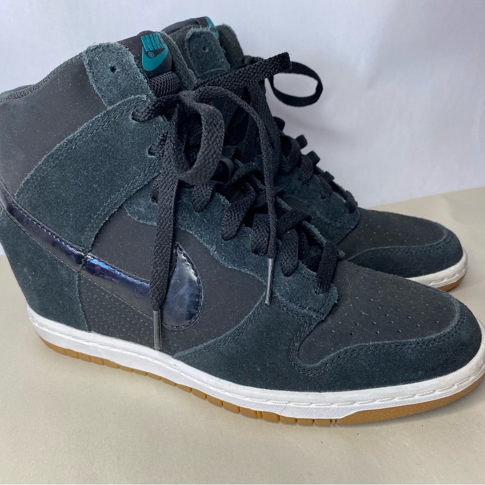 Nike Air Force dunk sky hi women’s size 8.5 black gum.